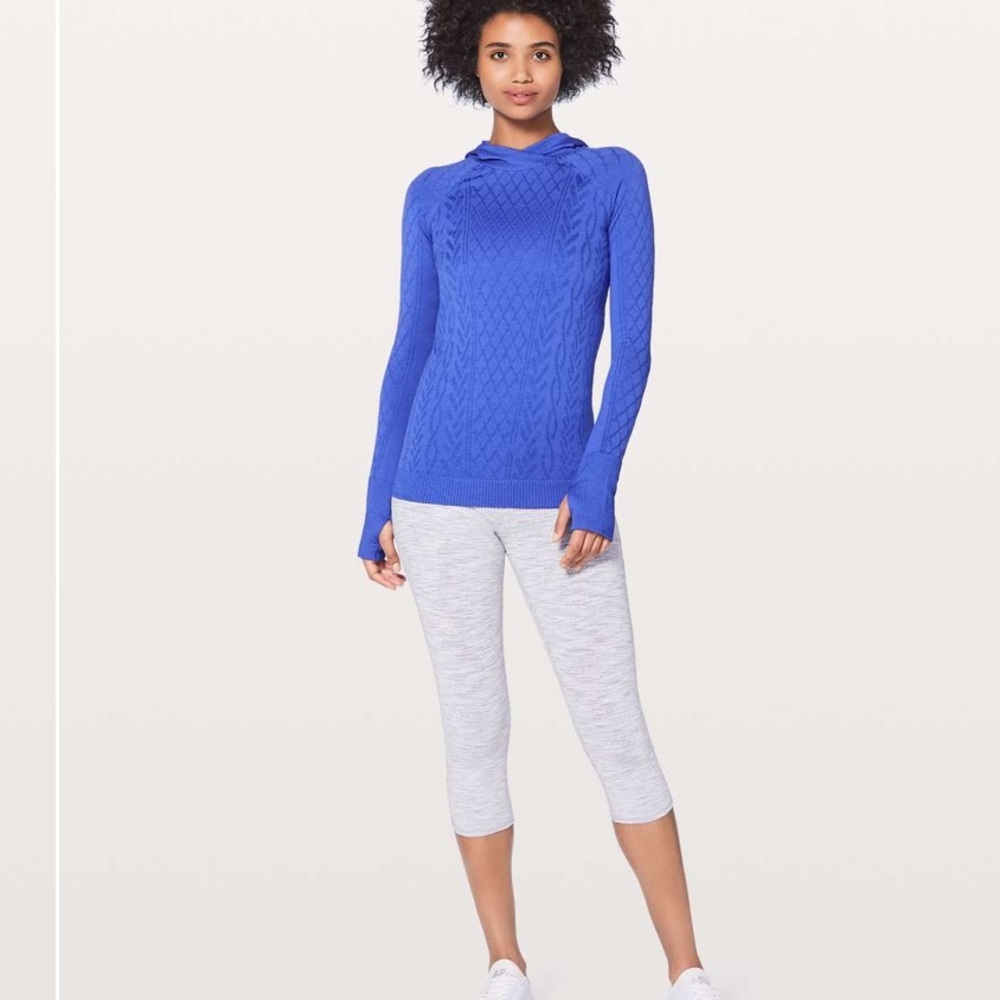 • Lululemon • Women’s Rest Less Hoodie
Blazer Blue / Blazer Blue 4